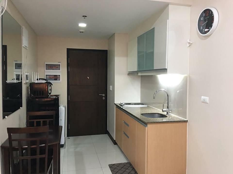Condotel Walking Distance To Airport Manila Eksteriør billede
